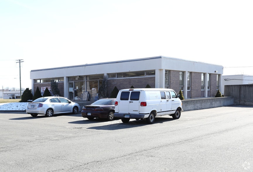 470-474 Frontage Rd, West Haven, CT for lease - Building Photo - Image 3 of 3
