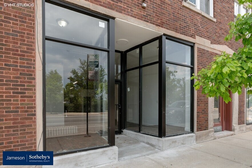 3922-3924 N Milwaukee Ave, Chicago, IL à louer - Photo du bâtiment - Image 2 de 7