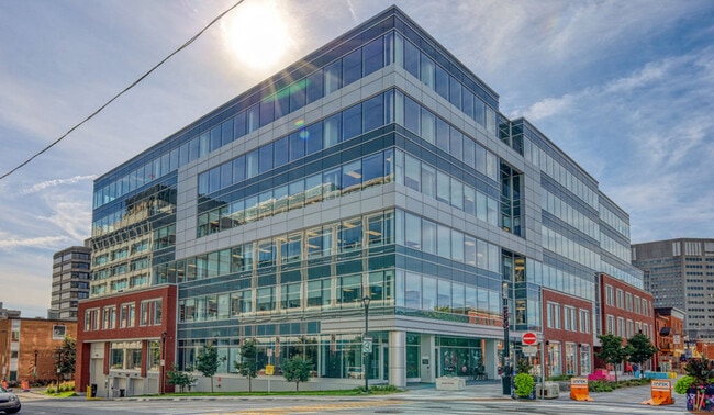 Plus de détails pour 60 Rue Laval, Gatineau, QC - Bureau, Commerce de détail à louer