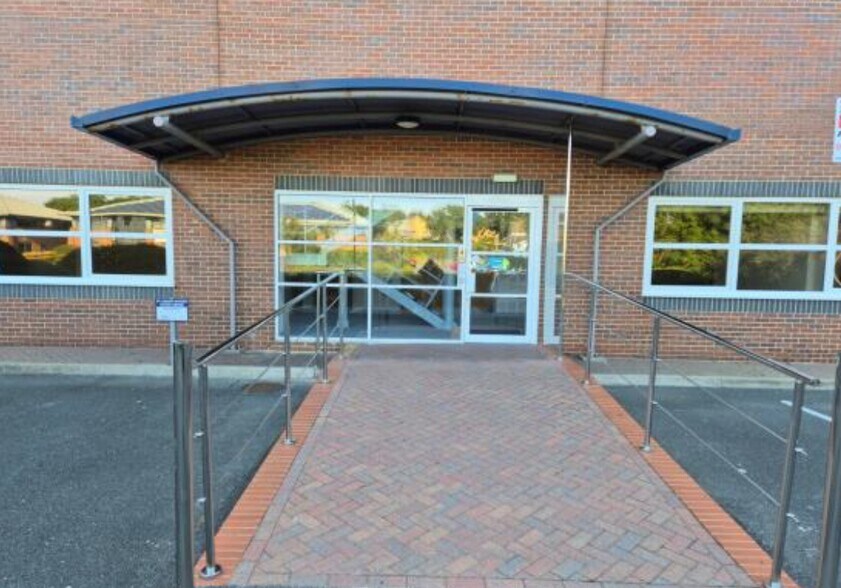 Monks Brk, Newport à louer - Photo du bâtiment - Image 3 de 3