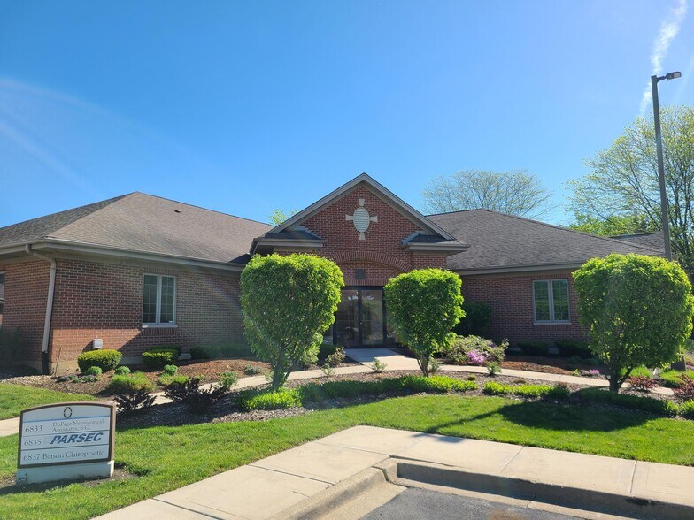 6833-6837 S Kingery Hwy, Willowbrook, IL à louer - Photo du bâtiment - Image 2 de 5