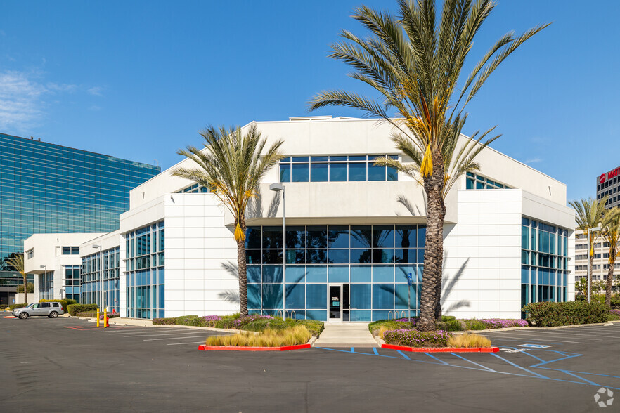 1990 E Grand Ave, El Segundo, CA à louer - Photo principale - Image 1 de 18