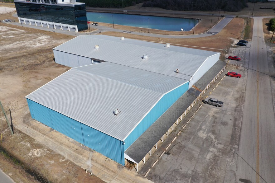 1 Dixie Dr, Baxley, GA for sale - Building Photo - Image 3 of 7