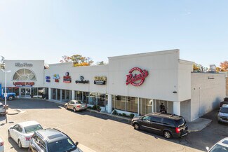 Plus de détails pour 175 W Merrick Rd, Freeport, NY - Commerce de détail à louer