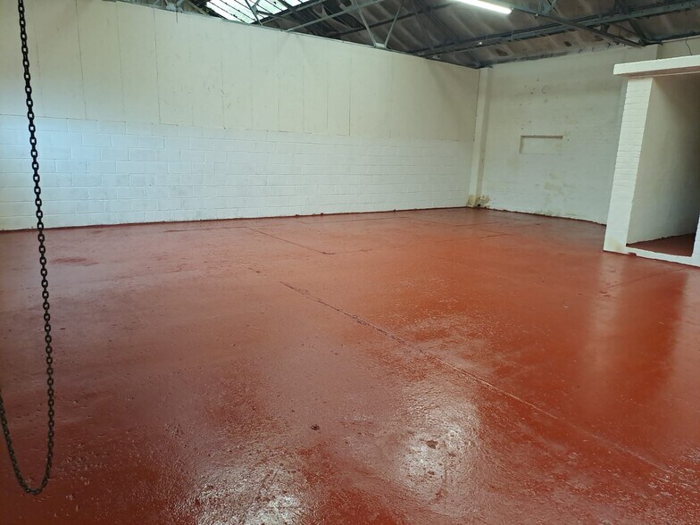 70 Hayes Ln, Stourbridge à louer - Photo du bâtiment - Image 2 de 4