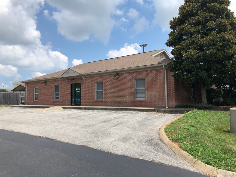 1800 Destiny Ln, Bowling Green, KY for sale - Primary Photo - Image 1 of 1