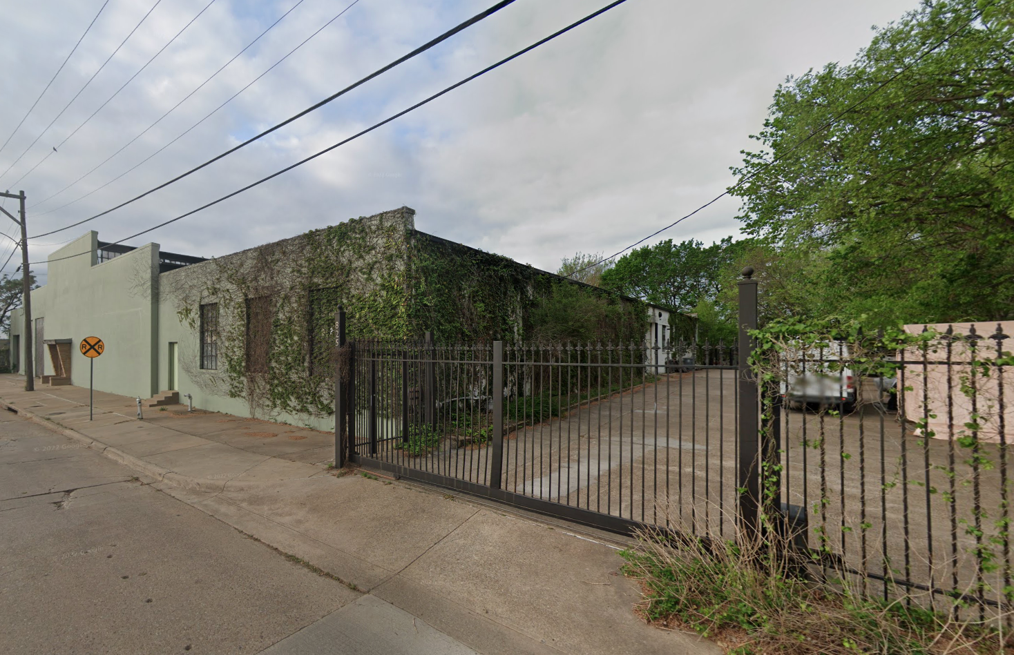 825 S Trunk Ave, Dallas, TX for sale Building Photo- Image 1 of 15