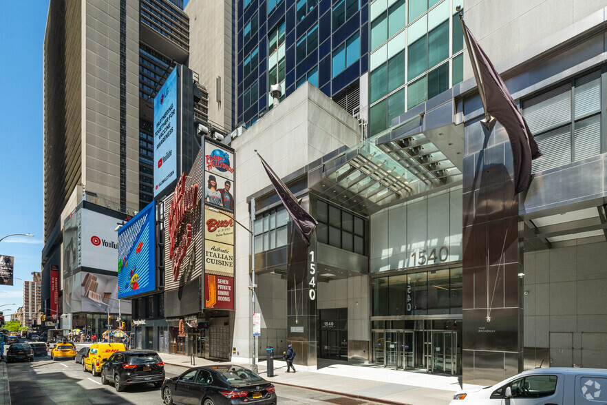 1540 Broadway, New York, NY for lease - Building Photo - Image 3 of 5