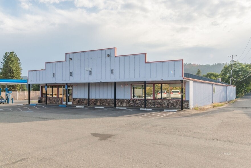 1450 Main St, Weaverville, CA à vendre - Photo du bâtiment - Image 1 de 7