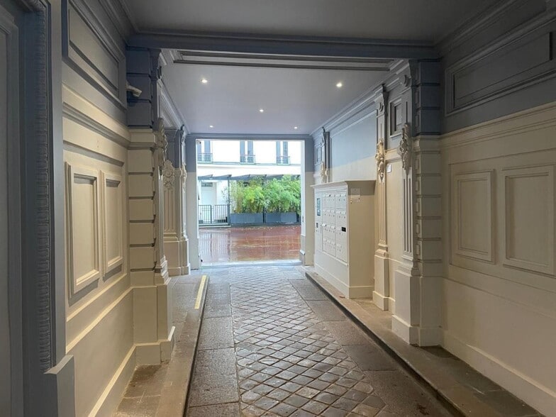 11 Rue De Sontay, Paris à louer - Hall d’entrée - Image 3 de 12