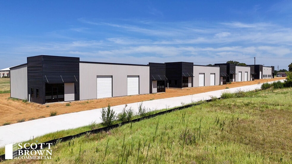 8870 Liberty Road, Aubrey, TX for lease - Building Photo - Image 3 of 10