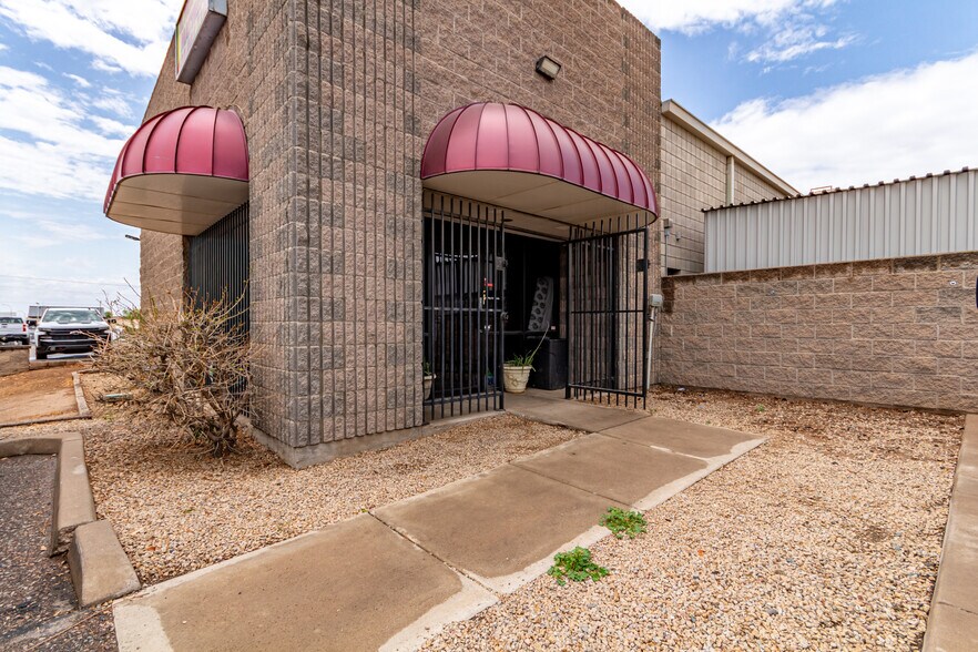 6016 N 57th Ave, Glendale, AZ à vendre - Photo du bâtiment - Image 3 de 35