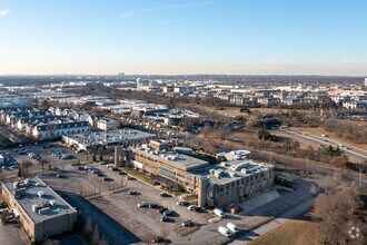 1000 Stewart Ave, Garden City, NY - AERIAL map view
