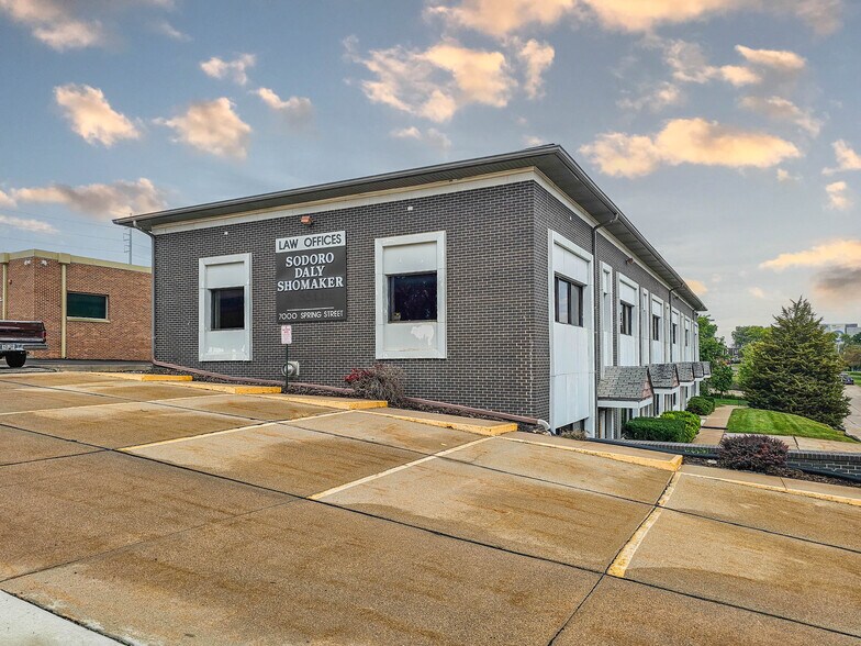 3036 70th st, Omaha, NE à vendre - Photo du bâtiment - Image 2 de 12