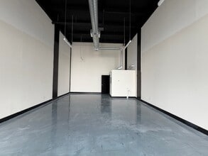 18641 NE 24th Pl, Miami, FL à louer Photo intérieure- Image 1 de 1