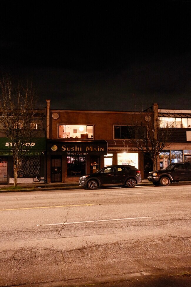 Plus de détails pour 3708-3712 Main St, Vancouver, BC - Commerce de détail à louer
