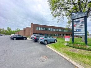 1300 Industrial Blvd, Southampton, PA à louer Photo intérieure- Image 1 de 12