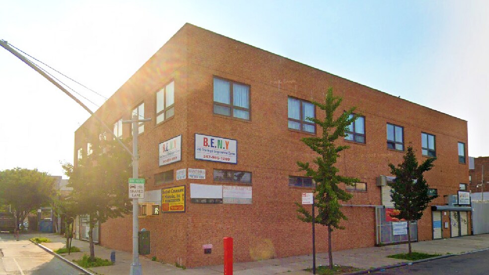 137 Liberty Ave, Brooklyn, NY à louer - Photo du bâtiment - Image 1 de 2