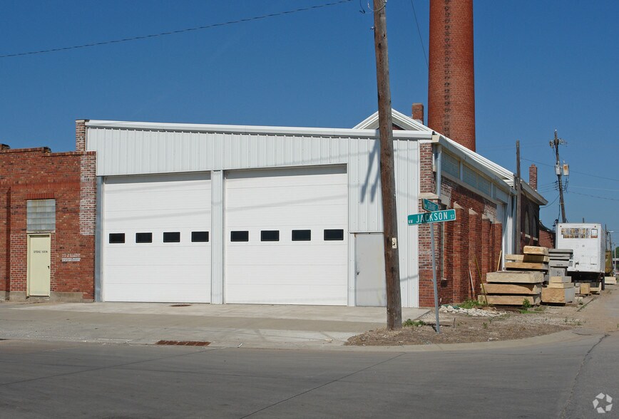 123 NW Jackson St, Topeka, KS à vendre - Photo du bâtiment - Image 1 de 1