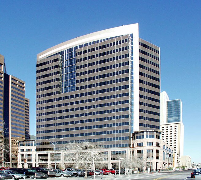 1 N Central Ave, Phoenix, AZ à louer - Photo du bâtiment - Image 2 de 28
