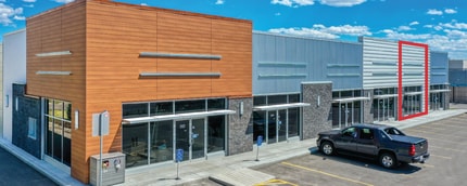 5333 61 Ave SE, Calgary, AB for lease Building Photo- Image 2 of 4