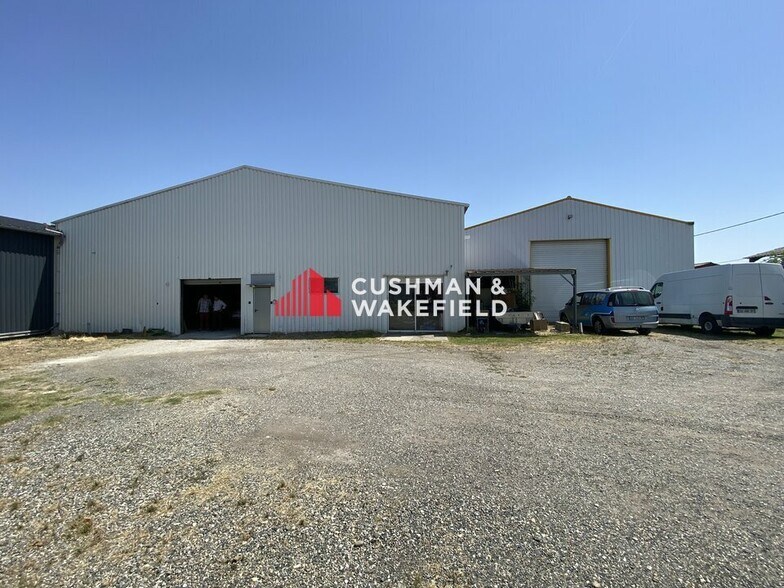 Flex in Saint-Jory for sale - Building Photo - Image 1 of 5