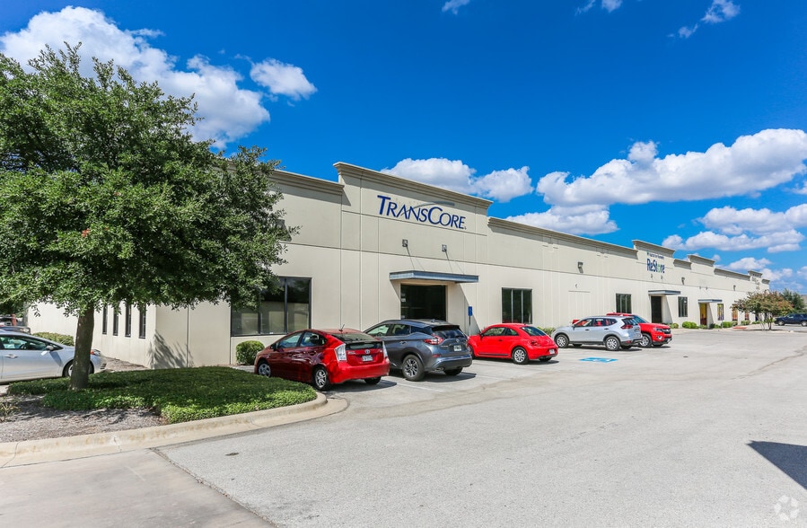 3916 Gattis School Rd, Round Rock, TX for lease - Primary Photo - Image 1 of 5