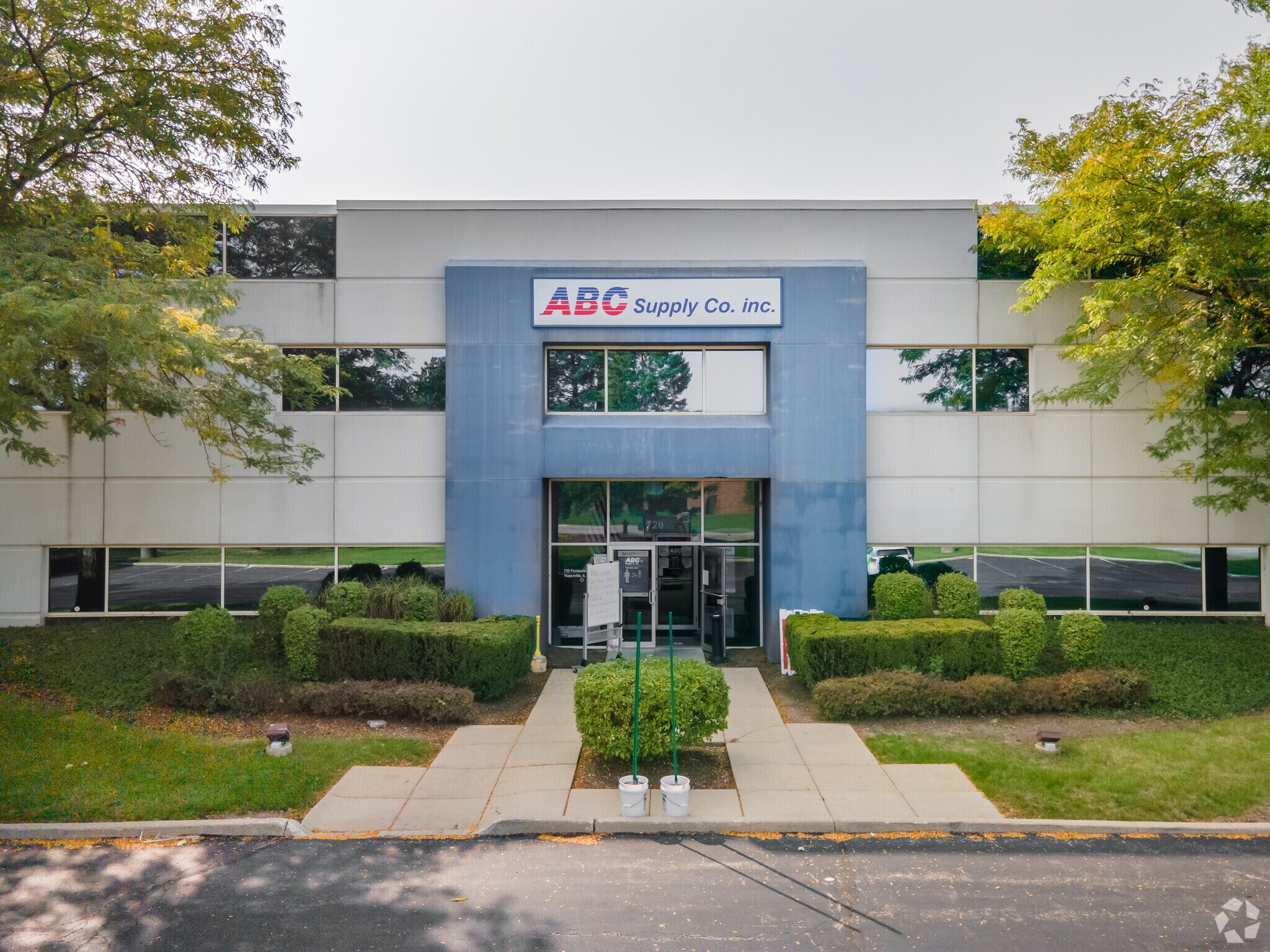 740 Frontenac Rd, Naperville, IL à louer Photo du bâtiment- Image 1 de 7