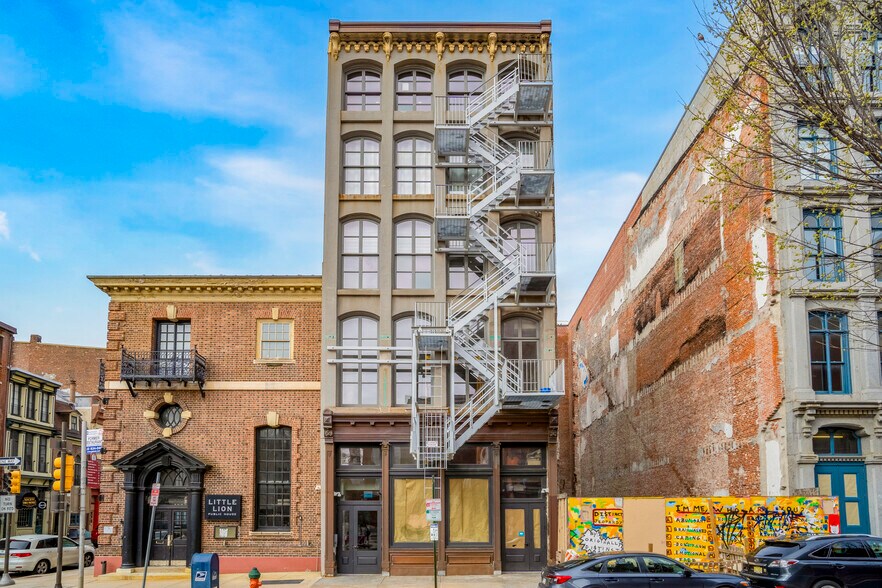 241-243 Chestnut St, Philadelphia, PA à vendre - Photo du bâtiment - Image 2 de 13