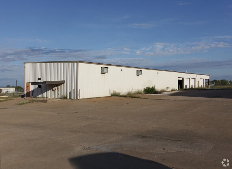 225 Metro Dr, Terrell, TX for sale - Primary Photo - Image 1 of 19