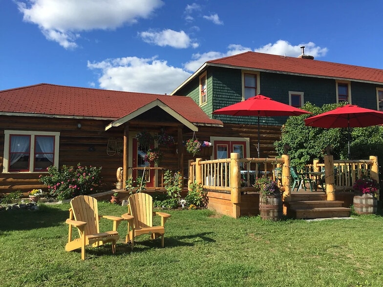 1080 Stack Valley Rd, Cariboo, BC à vendre - Photo principale - Image 1 de 35