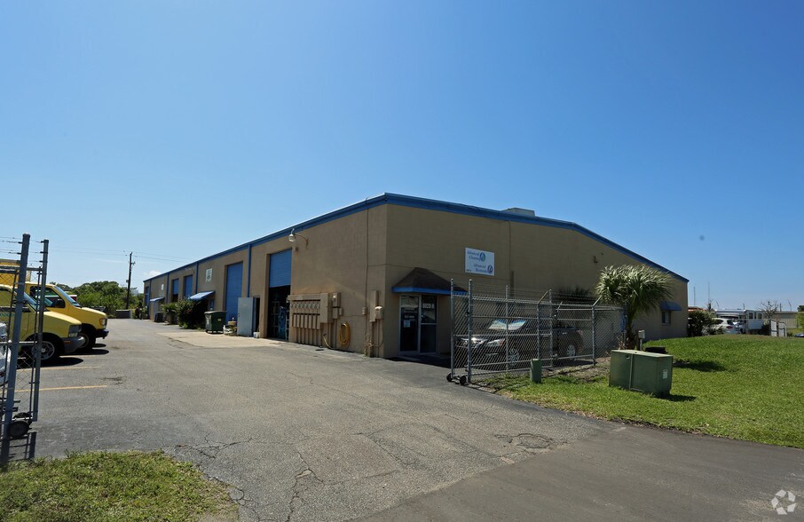 6020 Deacon Rd, Sarasota, FL à vendre - Photo du bâtiment - Image 2 de 32