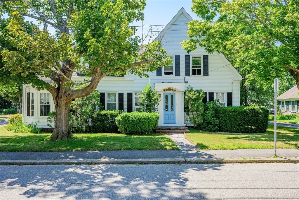 37 School St, Hyannis, MA for sale Building Photo- Image 1 of 41