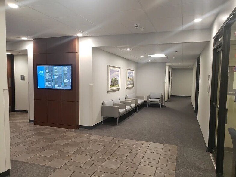 3330 NW 56th St, Oklahoma City, OK à louer - Photo intérieure - Image 3 de 4