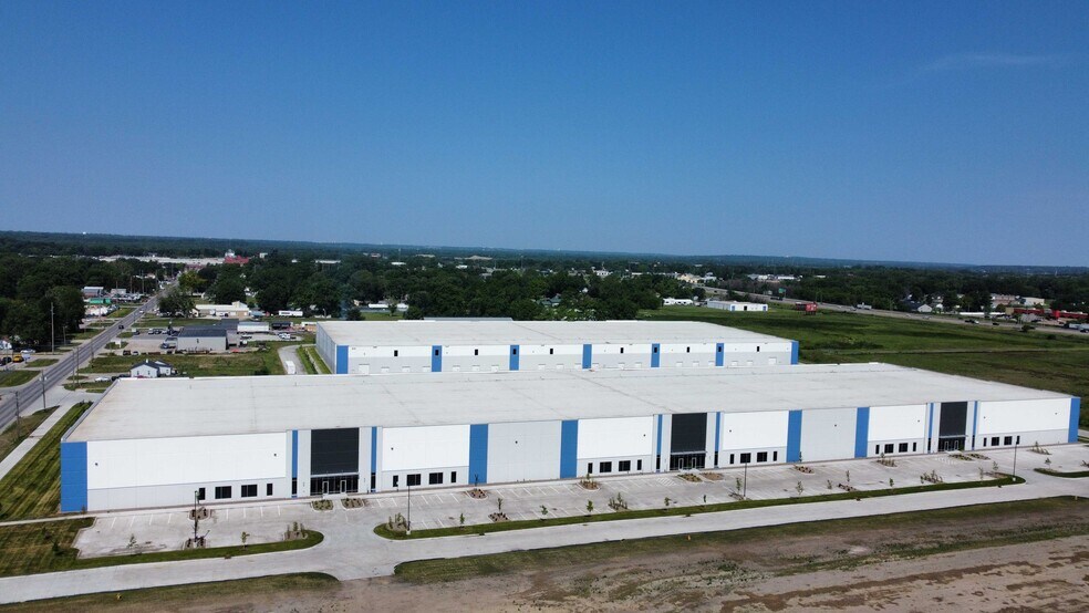 900 E Broadway Ave, Des Moines, IA à louer - Photo du bâtiment - Image 3 de 12