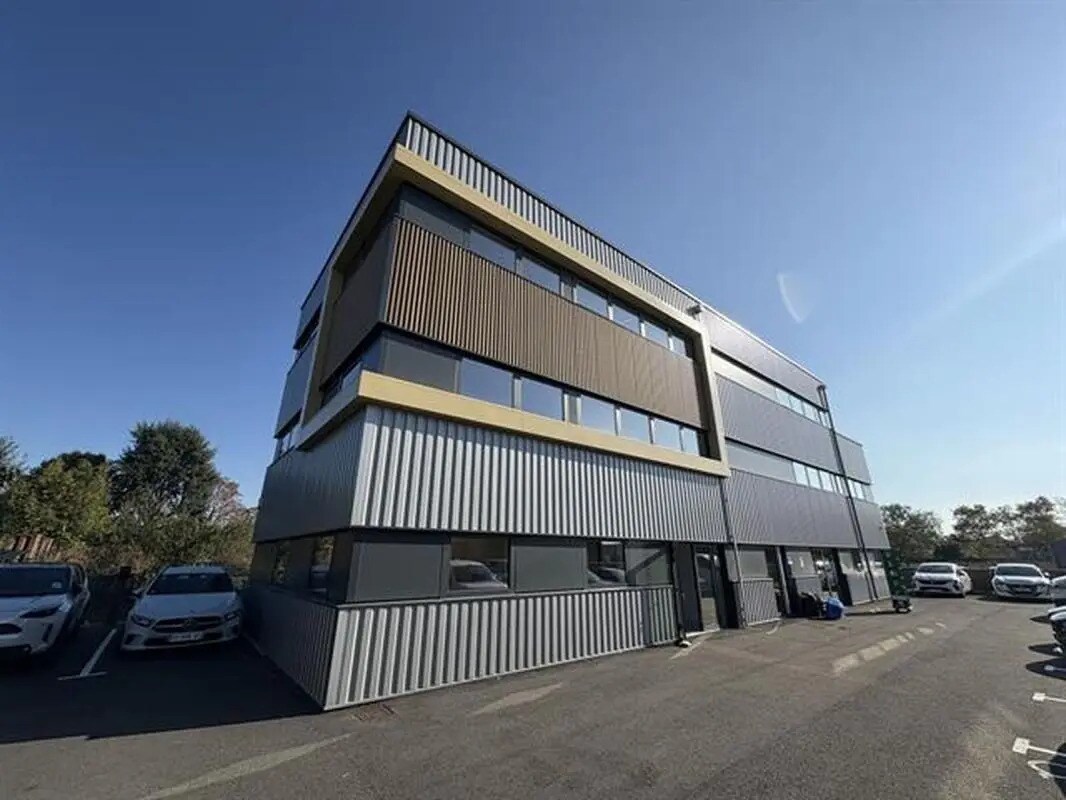 Flex dans Toulouse à louer Photo du bâtiment- Image 1 de 18