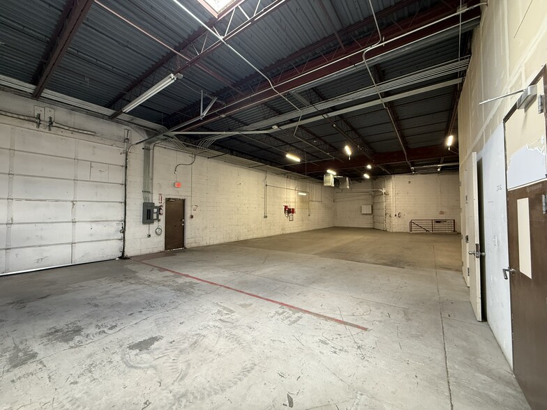 4301 S Federal Blvd, Englewood, CO for lease - Building Photo - Image 3 of 28