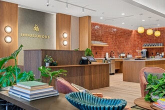 3400 W Riverside Dr, Burbank, CA for lease Interior Photo- Image 1 of 15