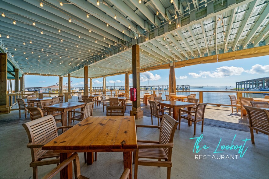 4242 Laguna Shores Rd, Corpus Christi, TX for lease - Building Photo - Image 2 of 45