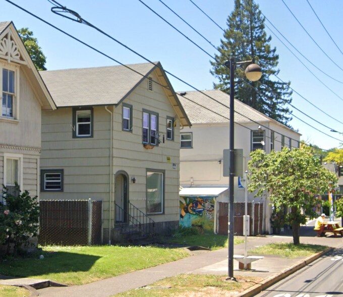 1315 E High St, Eugene, OR à vendre - Photo du bâtiment - Image 3 de 11