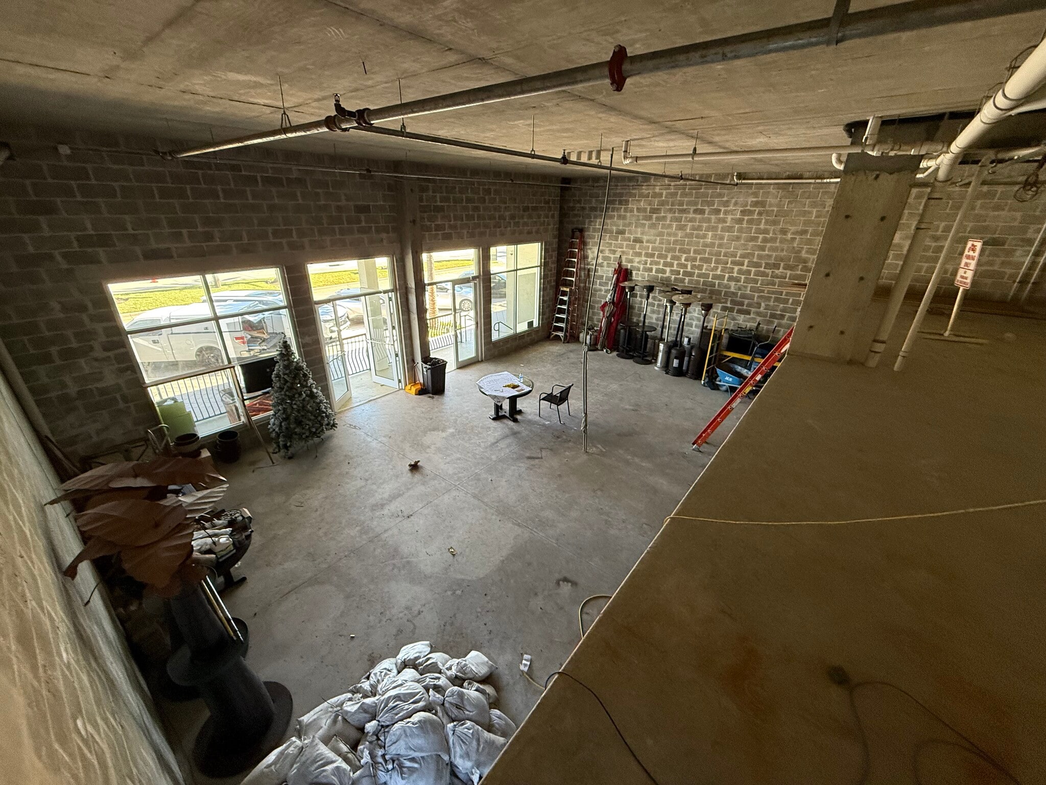 128 S Beach St, Daytona Beach, FL à louer Photo du bâtiment- Image 1 de 9