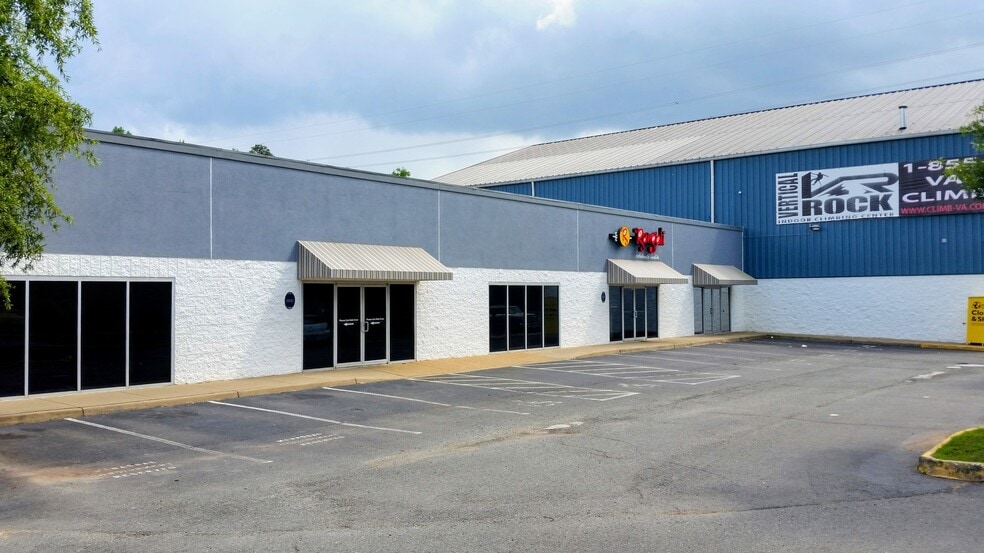 10217-10225 Nokesville Rd, Manassas, VA for lease - Building Photo - Image 2 of 4