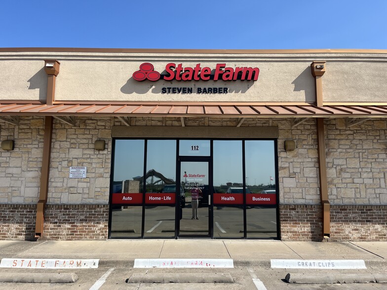 3980 Boat Club Rd, Lake Worth, TX à louer - Photo du bâtiment - Image 3 de 25