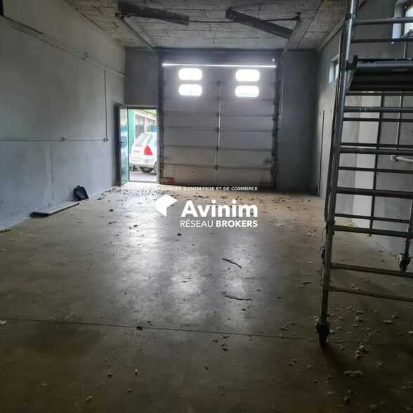 Industrial in Andilly for lease - Interior Photo - Image 3 of 3