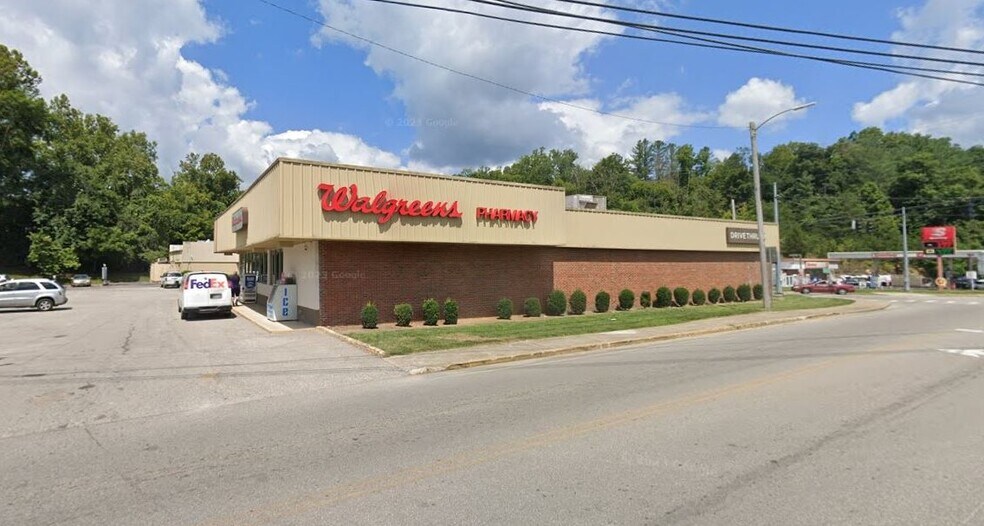 410 W Tom T. Hall Blvd, Olive Hill, KY à vendre - Photo du bâtiment - Image 3 de 3