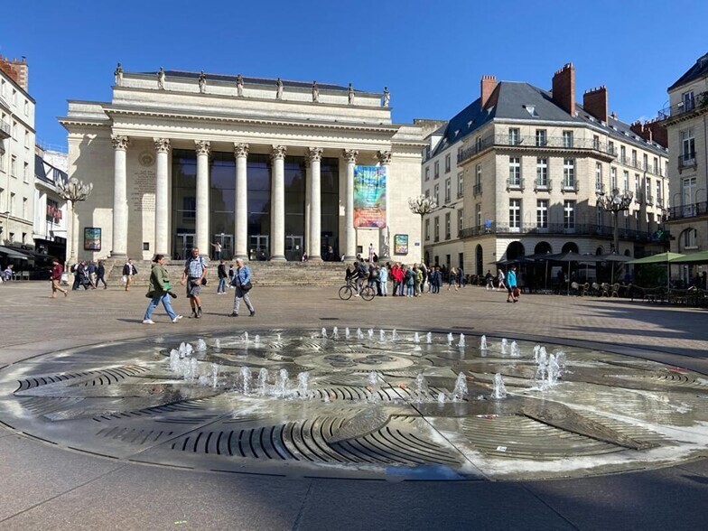 Commerce de détail dans Nantes à louer - Photo du bâtiment - Image 3 de 7