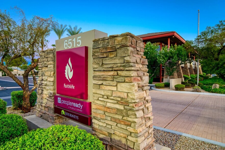 6515 S Rural Rd, Tempe, AZ à vendre - Photo du bâtiment - Image 3 de 8