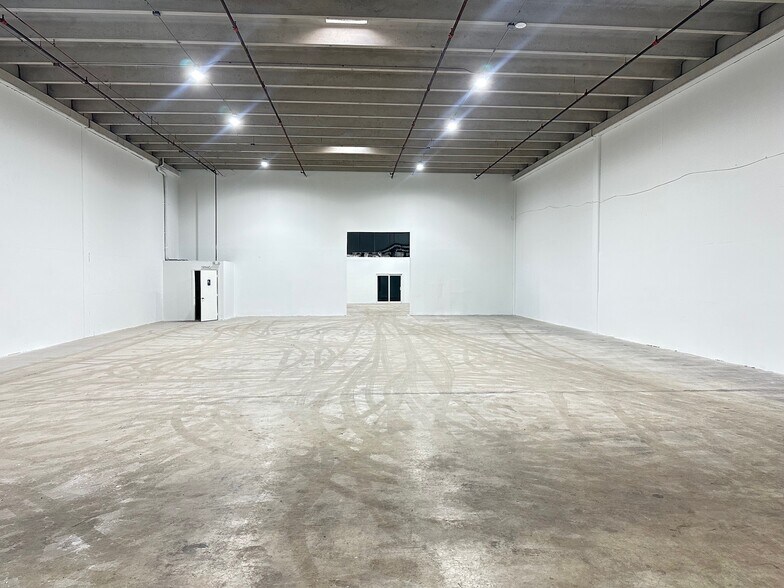 3300-3390 SW 13th Ave, Fort Lauderdale, FL à louer - Photo du bâtiment - Image 2 de 7