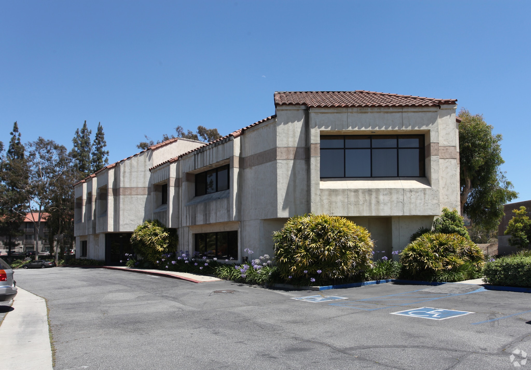 1175 E Garvey St, Covina, CA for lease Primary Photo- Image 1 of 17