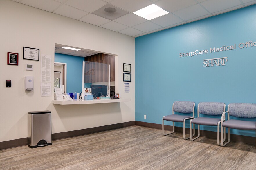 10225 Austin Dr, Spring Valley, CA à louer - Photo intérieure - Image 3 de 13